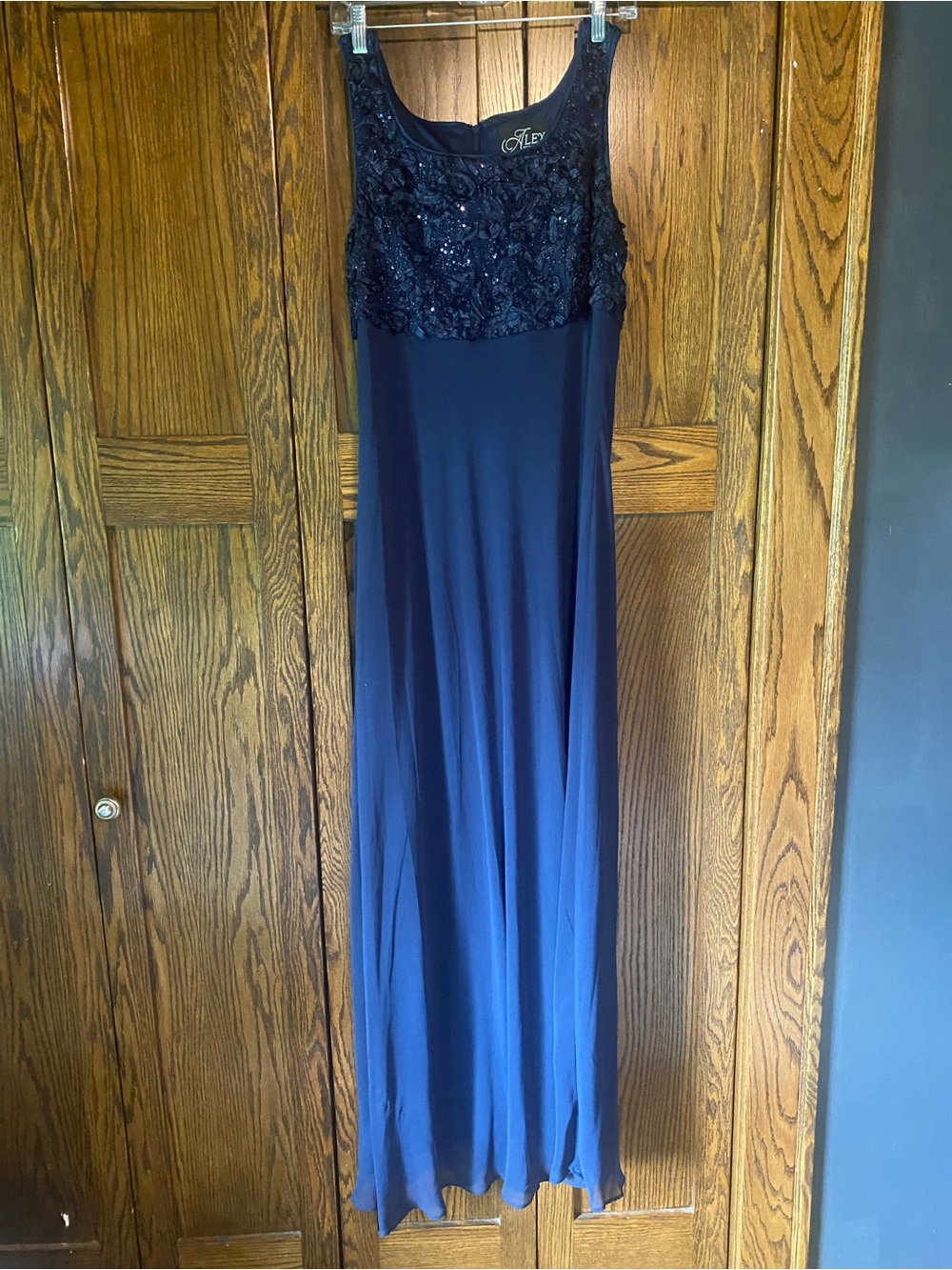 Alex Evenings navy blue sleeveless dress with sequin and soutache lace bodice